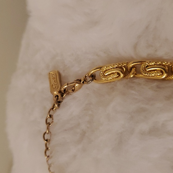 Guess Gold Rope Chain Necklace - Picture 4 of 5